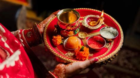 Karwa Chauth 2023 Date Moonrise Timing Significance And Rituals