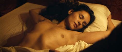 Léa Seydoux And Virginie Ledoyen Nude In Les Adieux A La Reine Picture 20128original