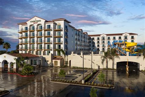 Courtyard By Marriott Anaheim Theme Park Entrance 2020 Pictures