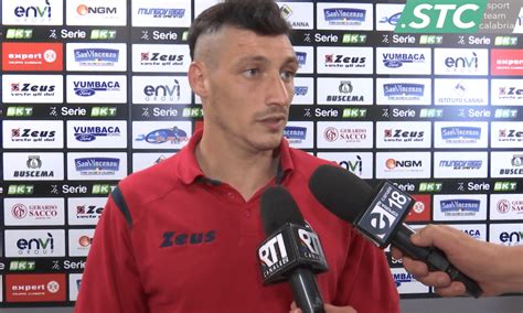 Proprio questo pomeriggio, gli agenti di cordaz hanno fatto visita alla sede dell'inter in viale della liberazione per definire gli ultimi dettagli del contratto del loro assistito. Mattia Mustacchio e Mariano Izco dopo Crotone-Juve Stabia ...