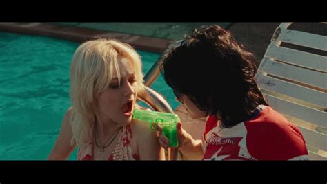 Dakota Fanning Desnuda En The Runaways