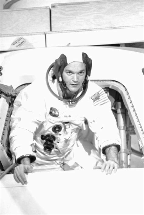 Michael Collins Astronaut From Apollo 11 Moon Mission Dies At 90