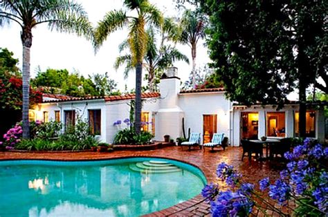 Inside Marilyn Monroes Dreamy Final Home In Brentwood The Hollywood Home
