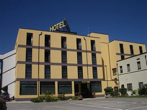 Hotel La Rocca Nogarole Rocca Italien Omdömen Och Prisjämförelse