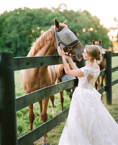 A Southern Kentucky Derby Themed Wedding In A Polo Barn Kentucky