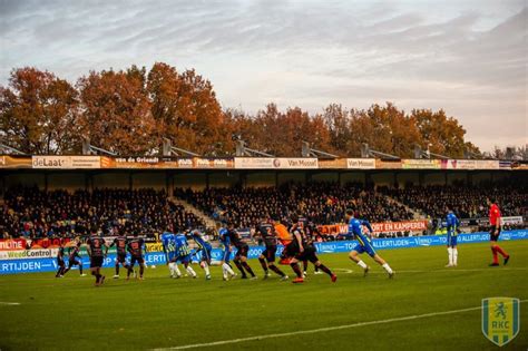 Emmen play host to rkc waalwijk on sunday afternoon aware that victory will pull their opponents back into a relegation battle. RKC Waalwijk speelt gelijk tegen FC Emmen door te scoren ...