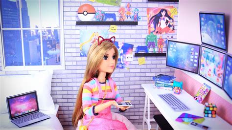 How to print our printables. How to Make a Doll Video Gamer Room | Plus Free Printables