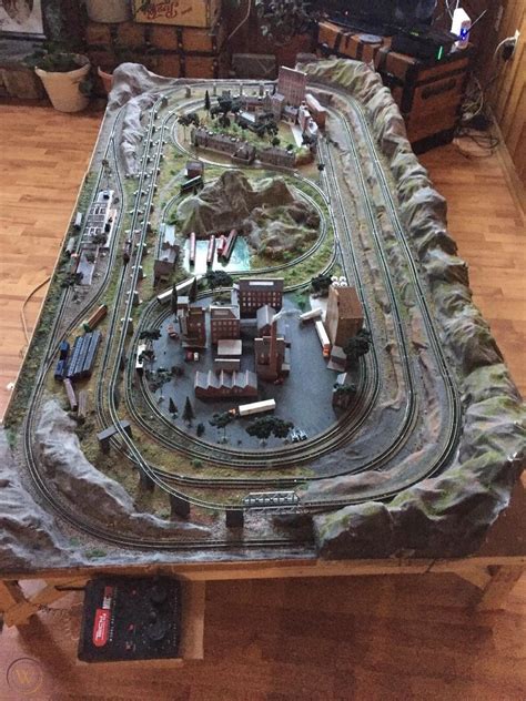 You can always build a block control system, but as your layout grows, this N scale model train layouts 4x8 | #1902171447