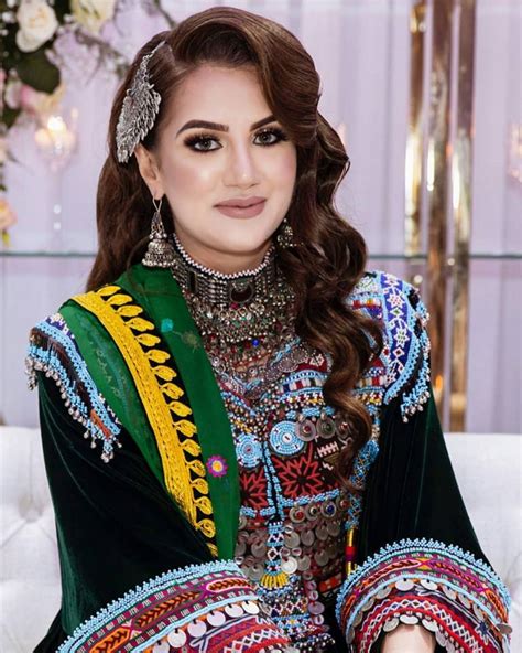 Bridal Kuchi Accessories In 2021 Afghan Dresses Afghan Fashion