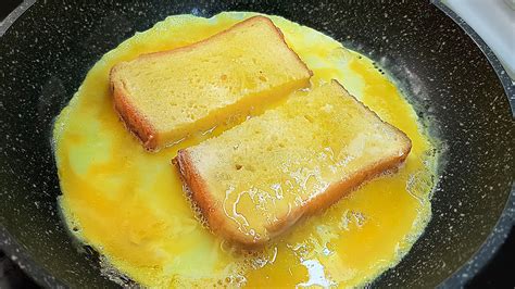 Eier Toast mit einer Pfanne machen geniale Idee für Sandwiches