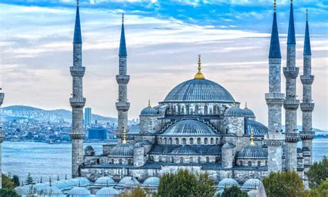 Discover The Most Beautiful Mosques In The World