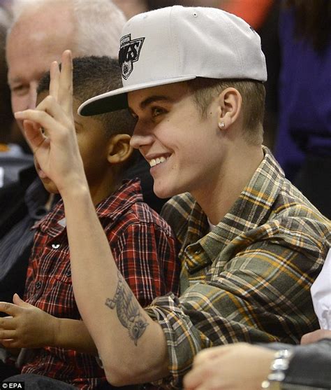 Blake griffin'in 24 sayı, 13 ribaunt, 10 asistle. Kiddie Dopeness: Justin Bieber & Chris Paul's Son Kick It ...