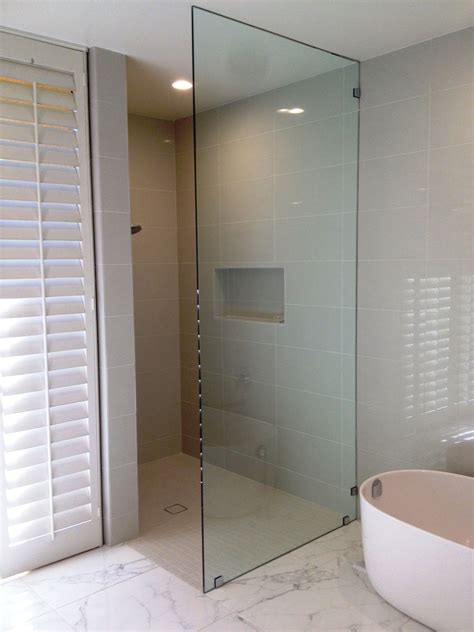 Clear Glass Shower Panels By Prl Glass Systems Inc 13644 Nelson Ave