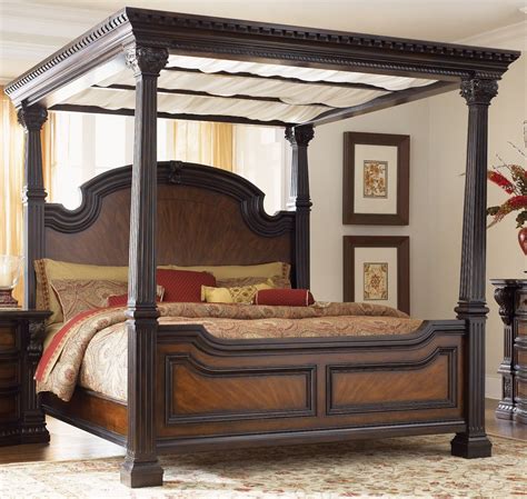 Wood Canopy Bed Frame Mens Walk In Closet