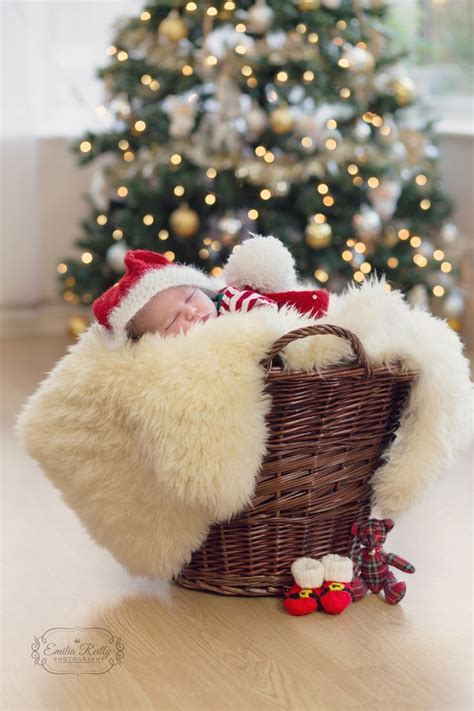 Christmas Newborn Photography Next To The Christmas Tree Babies 1st