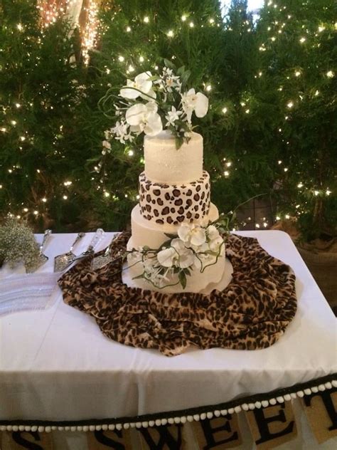 Cheetah Wedding Cake Adorable Cheetah Print Wedding Leopard Print