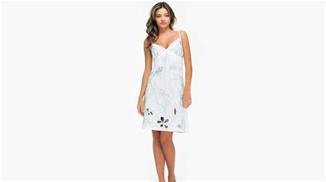 Download Miranda Kerr Floral White Dress Wallpaper