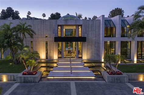 27000 Square Foot Modern Mega Mansion In Beverly Hills Ca The