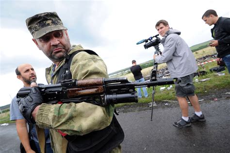 Kiev Filorussi Distruggono Prove Ma I Separatisti Negano Corriereit