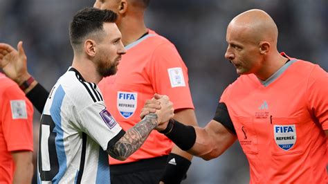 World Cup Final Referee Offers Perfect Response To Claims That Lionel Messi S Extra Time Goal