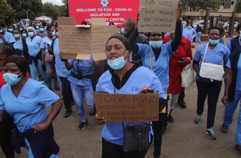 Striking Zim Nurses Declare Total Shutdown After Govt Snub