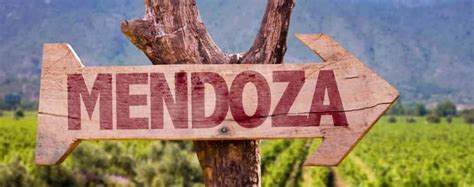 Adopta la forma de gobierno republicana , democrática , representativa y federal. Mendoza y Tucumán estrenarán ruta aérea directa - El ...