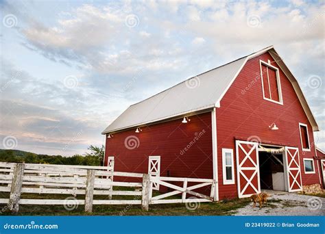 Red Barn Stock Photo Image Of Rural Farm Summer Barn 23419022