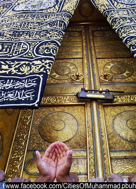 door of kaaba dua me most favorite shot pic | Mecca wallpaper, Mecca islam, Mecca kaaba