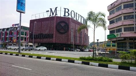 The property is around 12 km from. Hotel. - Picture of M Boutique Hotel, Ipoh - Tripadvisor