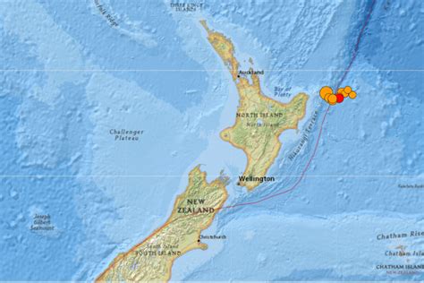 Powerful Earthquakes Force Thousands To Evacuate In New Zealand