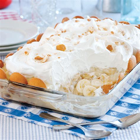 And it's topped with pepperidge farm chessman butter cookies. Pecan Praline Banana Pudding - Paula Deen Magazine