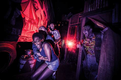 Get The Blood Red Carpet Treatment With The R I P Tour At Halloween Horror Nights The Kingdom