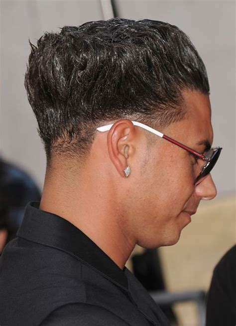 Pauly dj pauly d delvecchio is known for his larger than life 'do. 'Jersey Shore' DJ Pauly D Hair Makeover - What Does Pauly ...