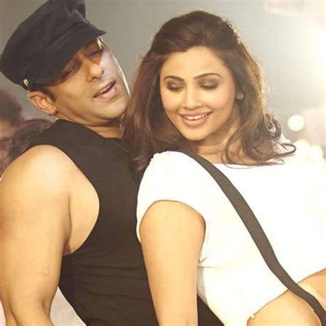 7 Times Salman Khan Proved He Is A Man With A Golden Heart By Helping These Bollywood Divas