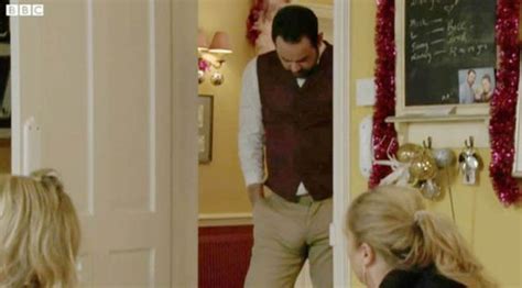 The Rumours Are True Danny Dyer Showcases Massive Bulge On Eastenders Daily Star