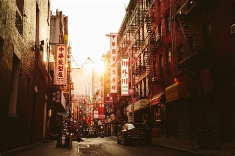 Eat Like A Chef In Chinatowns Across America Esquire Com Chinatown