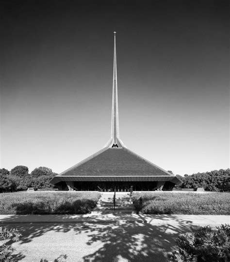 North Christian Church Columbus Indiana By Eero Saarinen 1964 R