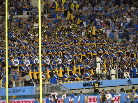 Ucla Marching Band Ucla Bruins 24 Byu Cougars 23 Rose B Flickr