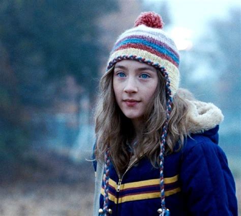 The lovely bones does a fantastic job with revered, complex source material. Foto Saoirse Ronan Menjadi Susie Salmon di 'The Lovely ...