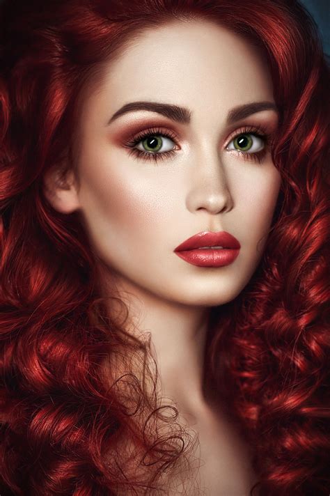 Best Makeup Colors For Redheads With Green Eyes Wavy Haircut