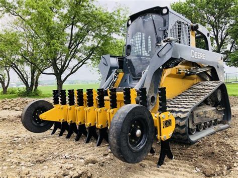 We provide various skid steer attachments such as skid steer bale spear. XR RIPPER | Construction vehicles, Cat colors, Skid steer ...