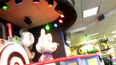 One Minute Till Chuck E Cheese Live Youtube