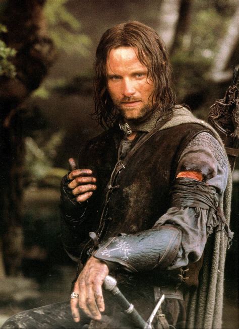 Viggo Mortensen As Aragorn In Lord Of The Rings Fellowship Of The Ring Gandalf Aragorn