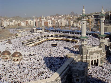 Rising Summer Heat Could Endanger Travelers On Annual Muslim Pilgrimage