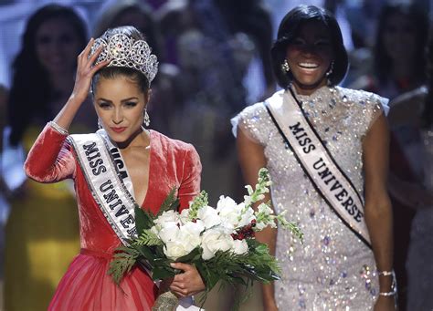 Olivia Culpo Hailed As Miss Universe In Her Rhode Island Hometown Cbs