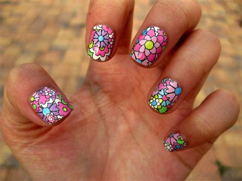 Simple flowers toe nails pedicure nails pedicure nail art. Colorful Flower Nail Art Pictures, Photos, and Images for Facebook, Tumblr, Pinterest, and Twitter