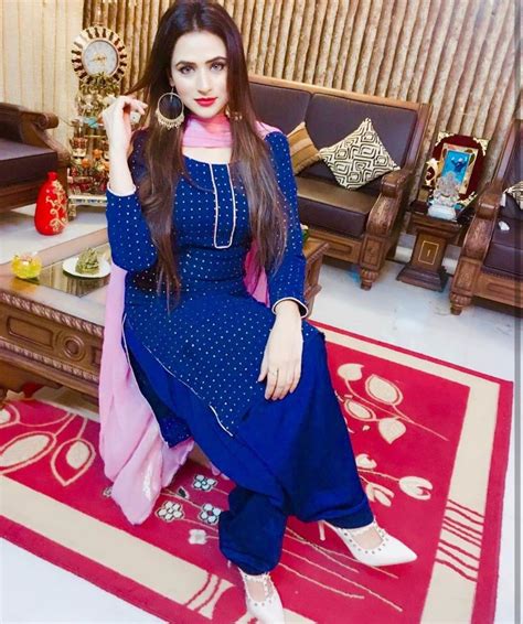 Oshin Brar Pakistani Dresses Indian Dresses Indian Outfits Punjabi