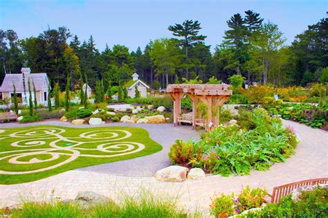 Coastal Me Botanical Gardens Spruce Point Inn Resort And Spa