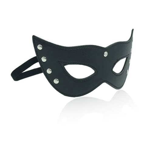 Leather Blindfold Sexy Eye Mask Patch Bondage Rivet Flirt Sex Toys For