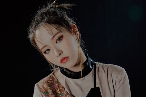 Loona Member Olivia Hye Complete Profile Facts And Tmi Kepoper Vlr